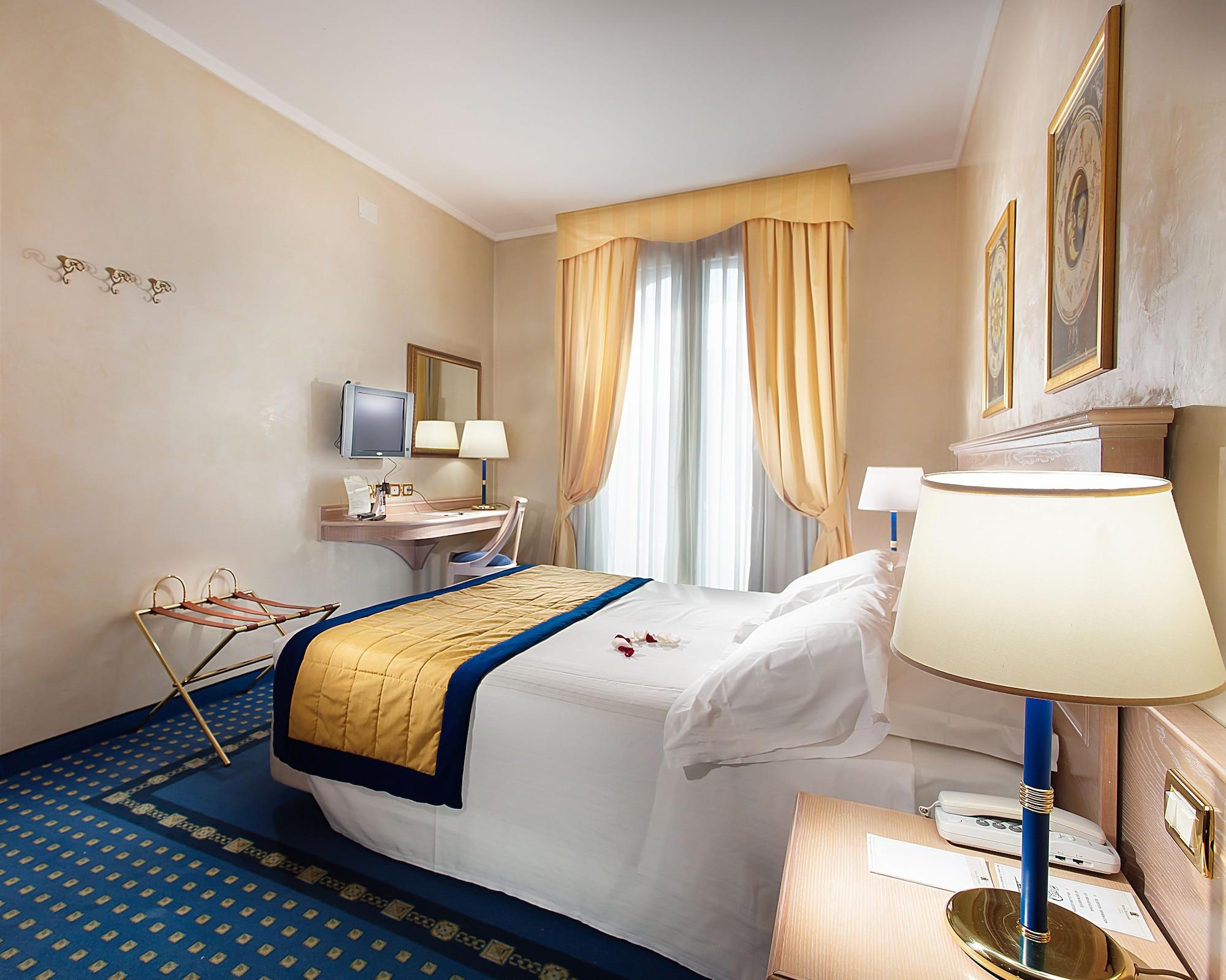Hotel De Londres Rimini Esterno foto