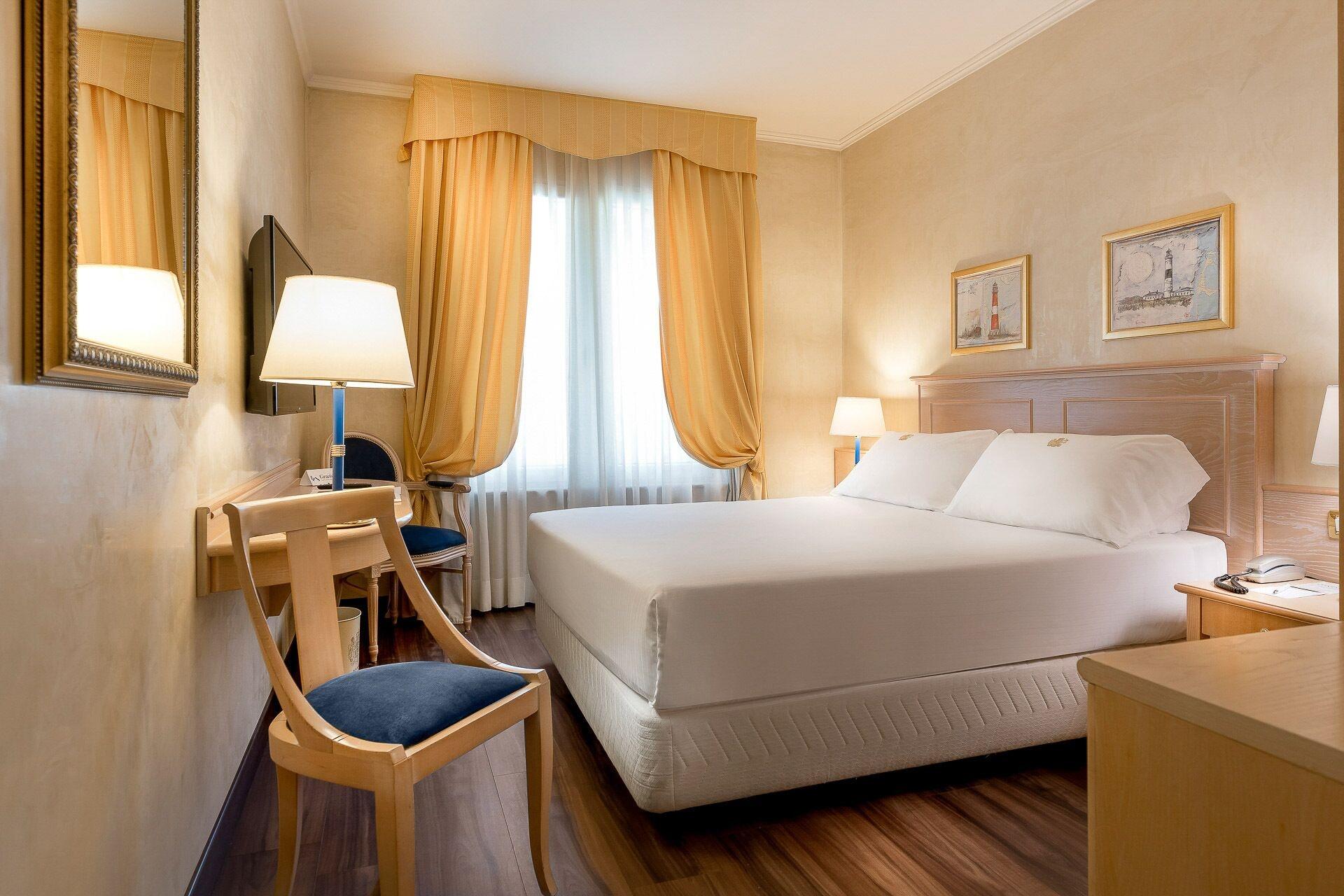 Hotel De Londres Rimini Esterno foto